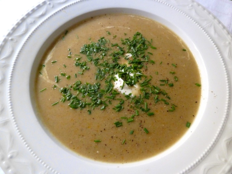 Brotsuppe Mit Schwarzbrot — Rezepte Suchen